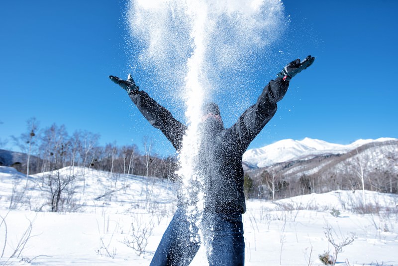 Outdoor Adventures in Japan: Skiing, Diving & More (2026)